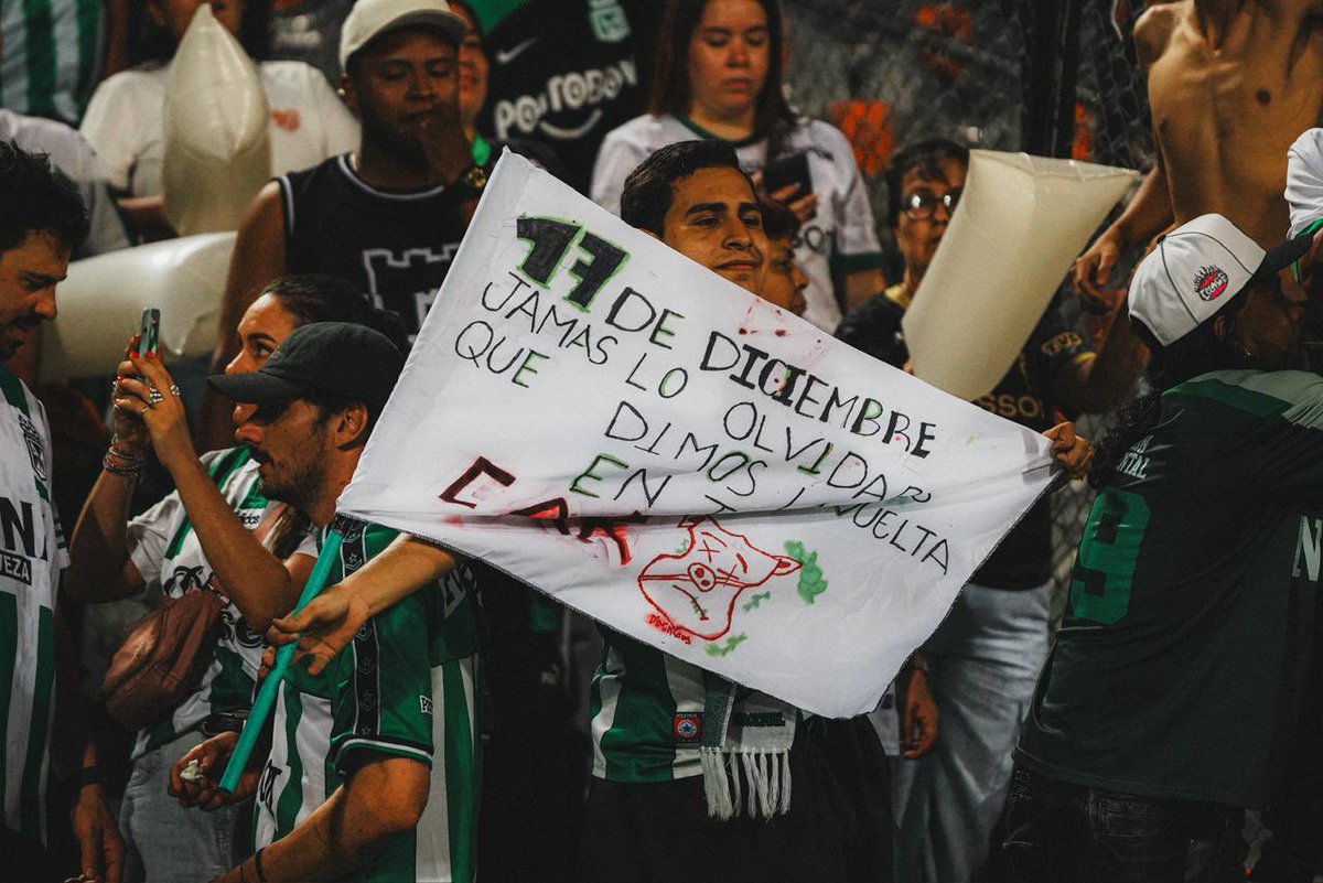 Te lo dedica papá 🏆💚

📸 postales de <a href="/davidjaragarcia/">David Jaramillo</a>