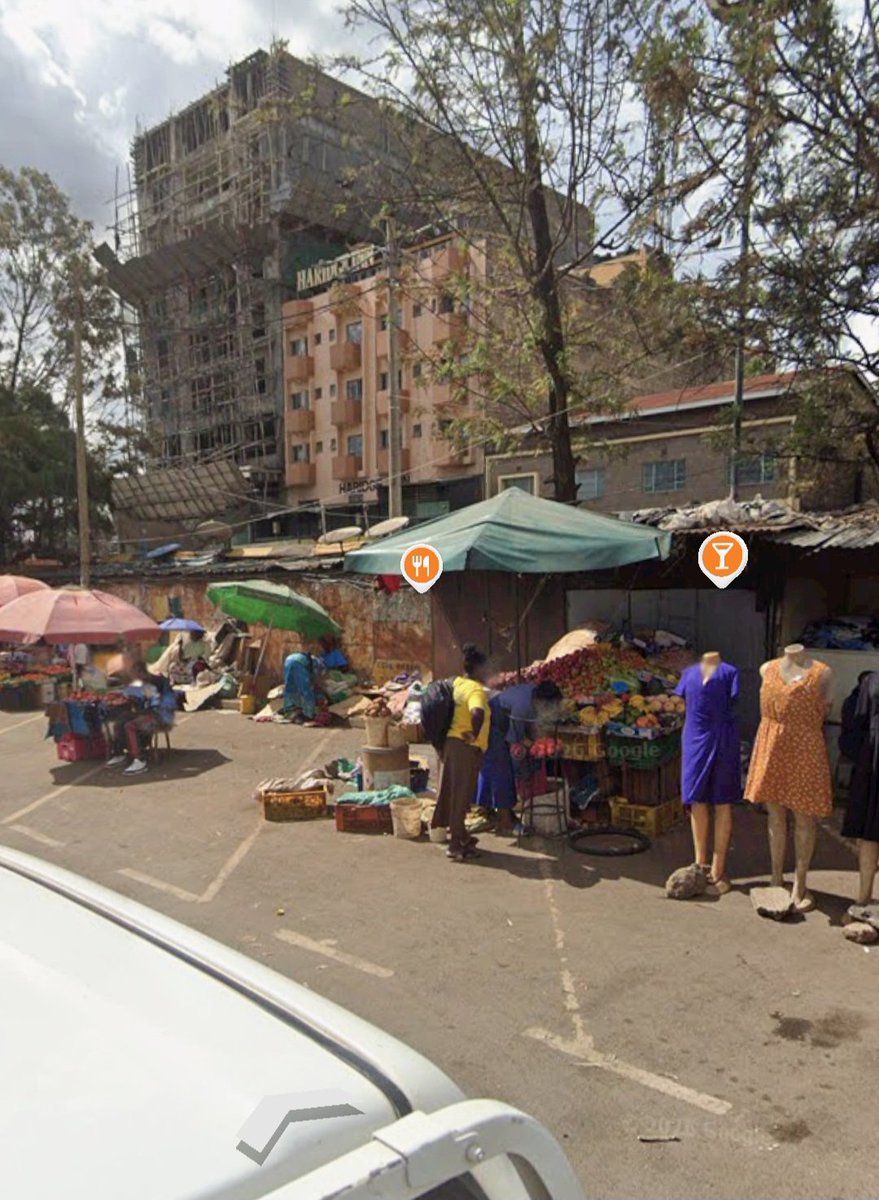 Same story in Nairobi West with parking slots taken over by hard headed kiosk owners. Tusaidie jameni <a href="/HonMosiria/">Geoffrey Mosiria</a> and <a href="/SakajaJohnson/">Sakaja Arthur Johnson</a>.