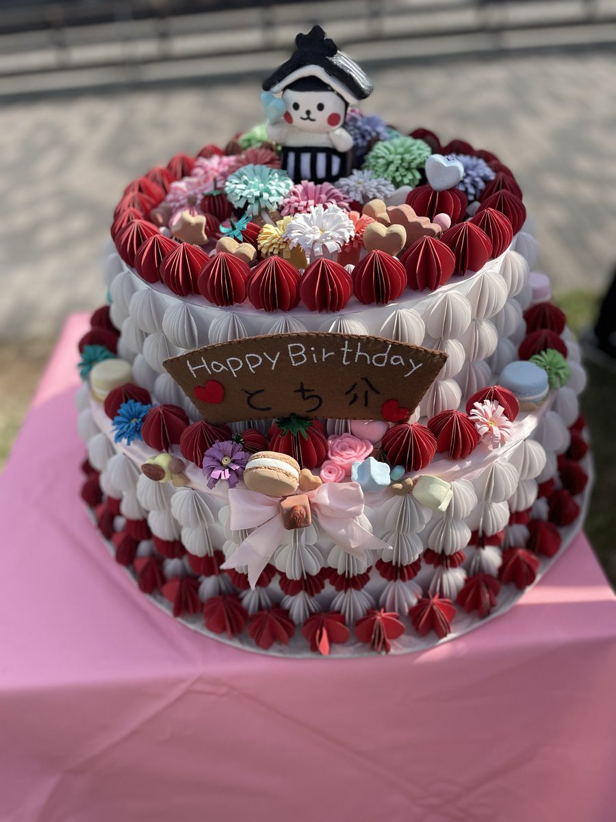 とち介マルシェ2026に行ってきました。さのまるもやってきて仲良く楽しんだね！ケーキ食べたかったね(￣▽￣)