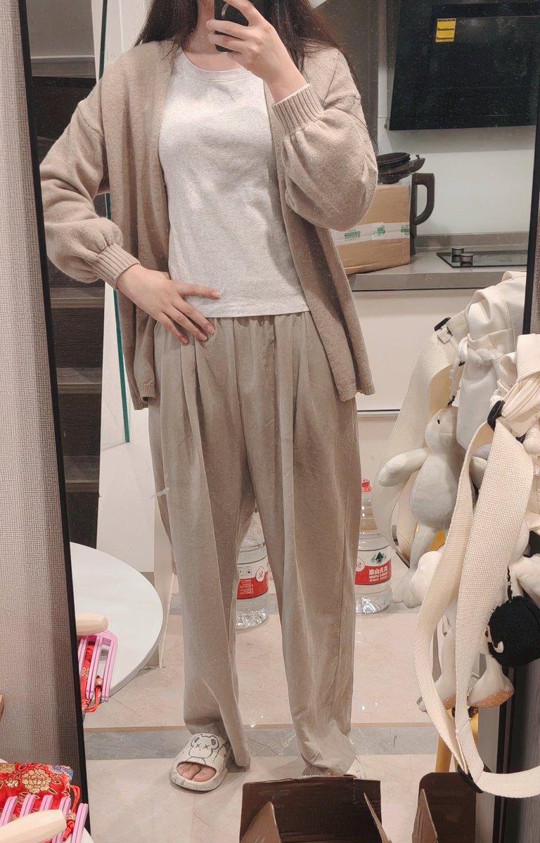 #男娘 #药娘 #伪娘 
阳光大好，公园晒太阳