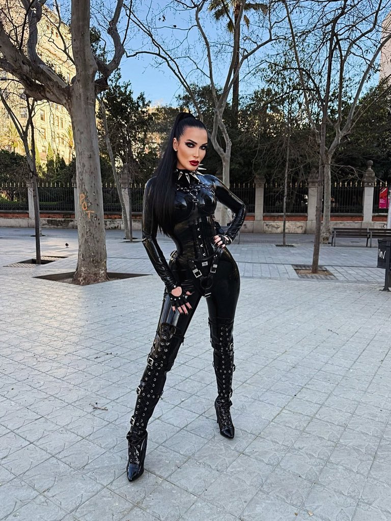 Goddess Kara cuckold tweet media