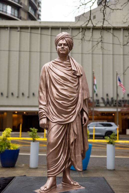 timesofindia's tweet image. #SwamiVivekananda Monument installed in downtown #Seattle  

Read here 🔗toi.in/MlZ3qZ