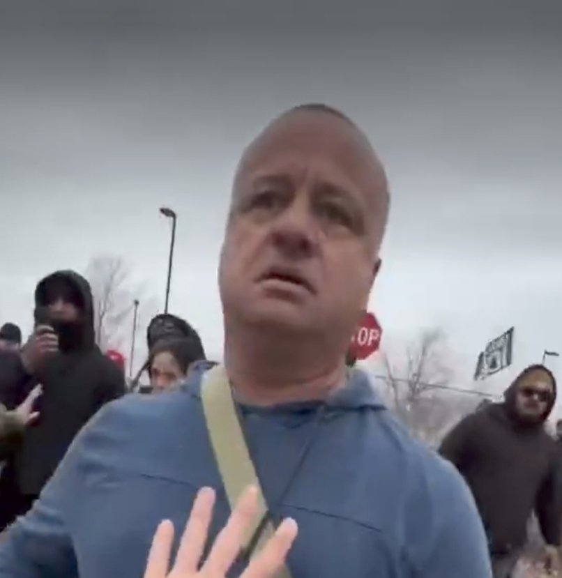 tusaistout_onsait tweet media