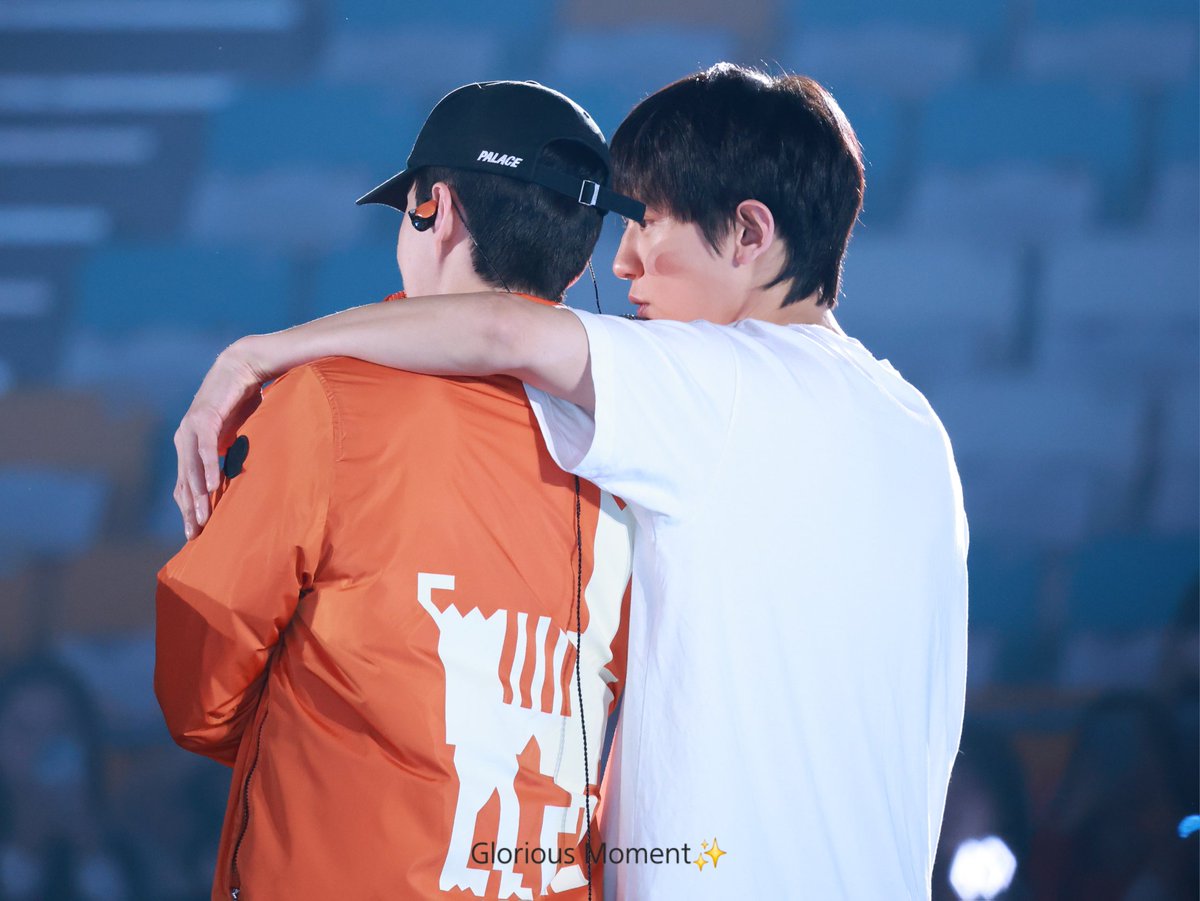 260412
EXO PLANET 6 EXhOrizon in SEOUL