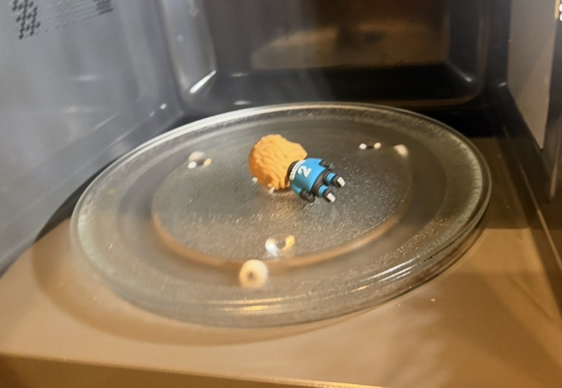 #willsmithOUT tweet media