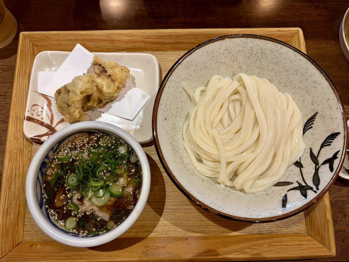 GS_nebosuke's tweet photo. 香川にうどん啜りにきてます
うどん棒高松本店さんのオリーブ豚讃岐つけ麺 https://t.co/jOTbwdlECk