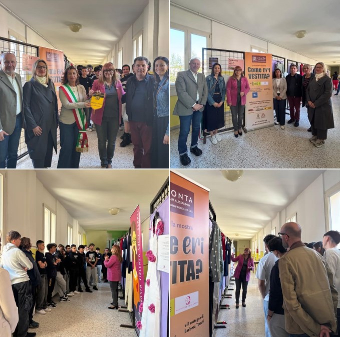 AmnestyPiemonte's tweet photo. A #CasaleMonferrato:
Mostra: COM'ERI VESTITA ?
Per smantellare il pregiudizio che la vittima avrebbe potuto evitare la violenza semplicemente modificando il proprio abbigliamento
Dall'8 all'11 Aprile presso CIOFS
#IoLoChiedo #SoloSìèSì
@amnestyitalia @LibereSinergie https://t.co/urqcy8xO9L