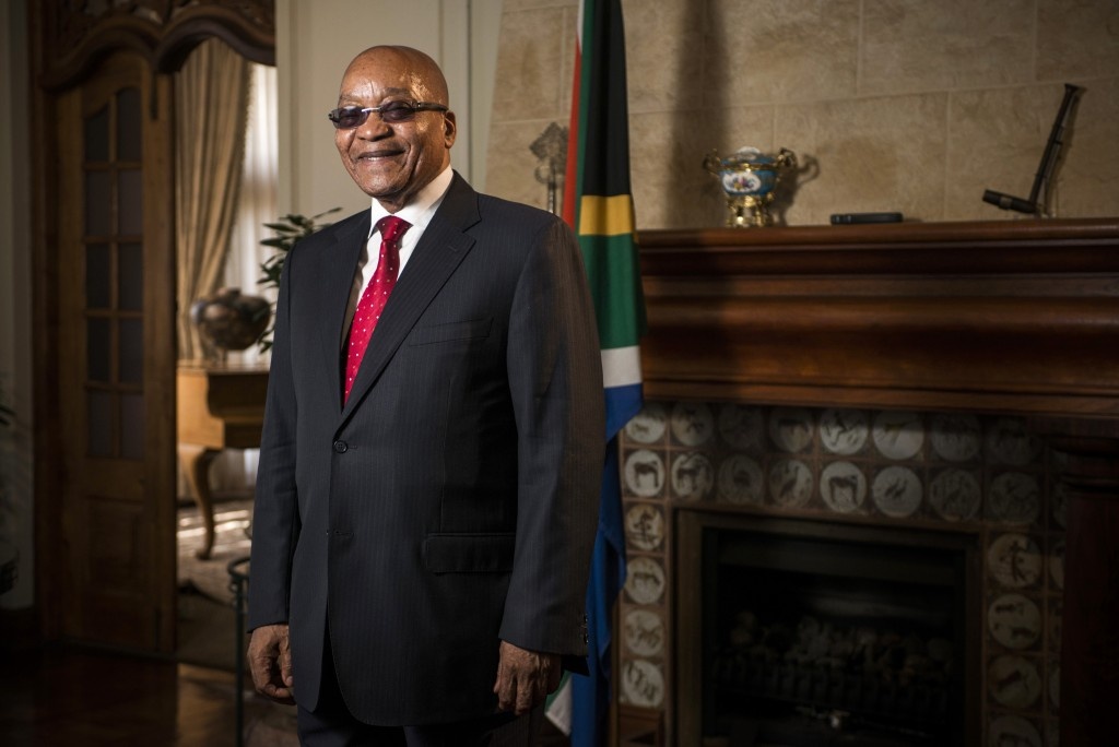 Chaban1Simphiwe's tweet photo. Happy birthday to the only president that cares about the people of South africa💚🖤💚🎂🎂🎂 https://t.co/k9MFfqQLFH