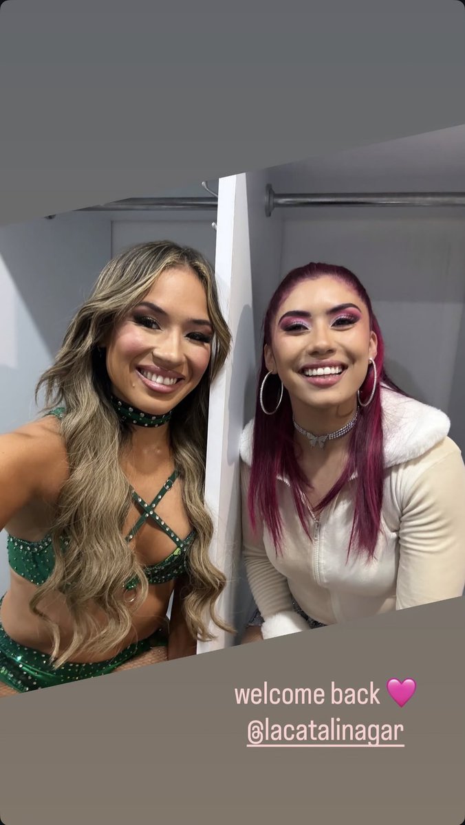 Lola Vice and La Catalina took a picture together