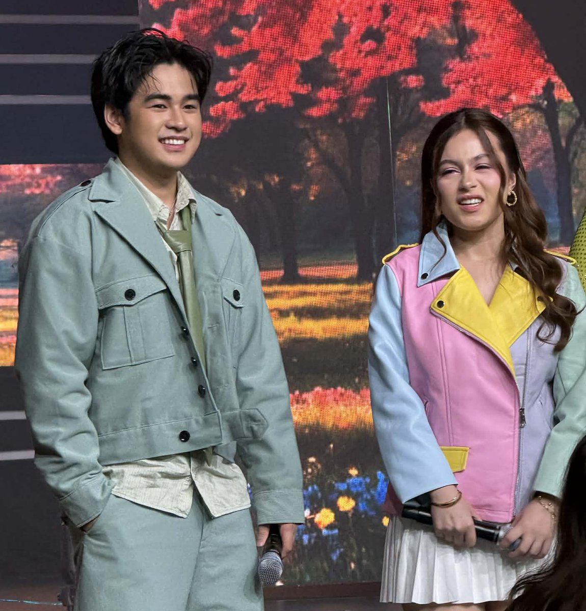 wren✮⋆˙ tweet media