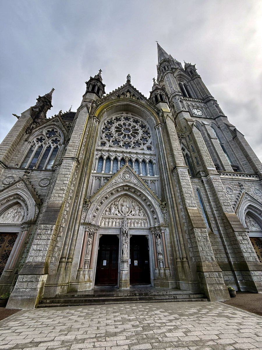 CharlotteD52769's tweet image. #cobh #ireland #colorful