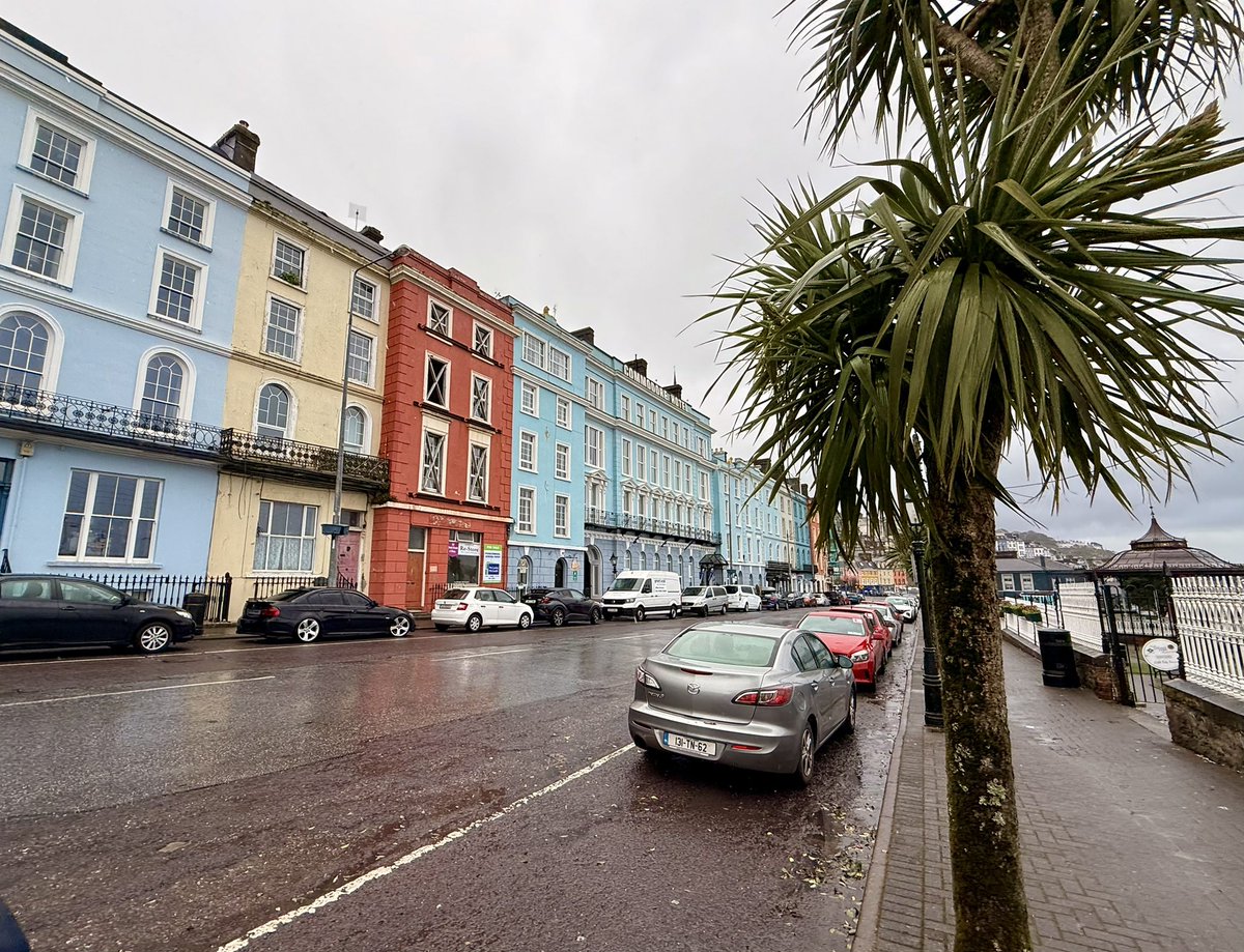 CharlotteD52769's tweet image. #cobh #ireland #colorful