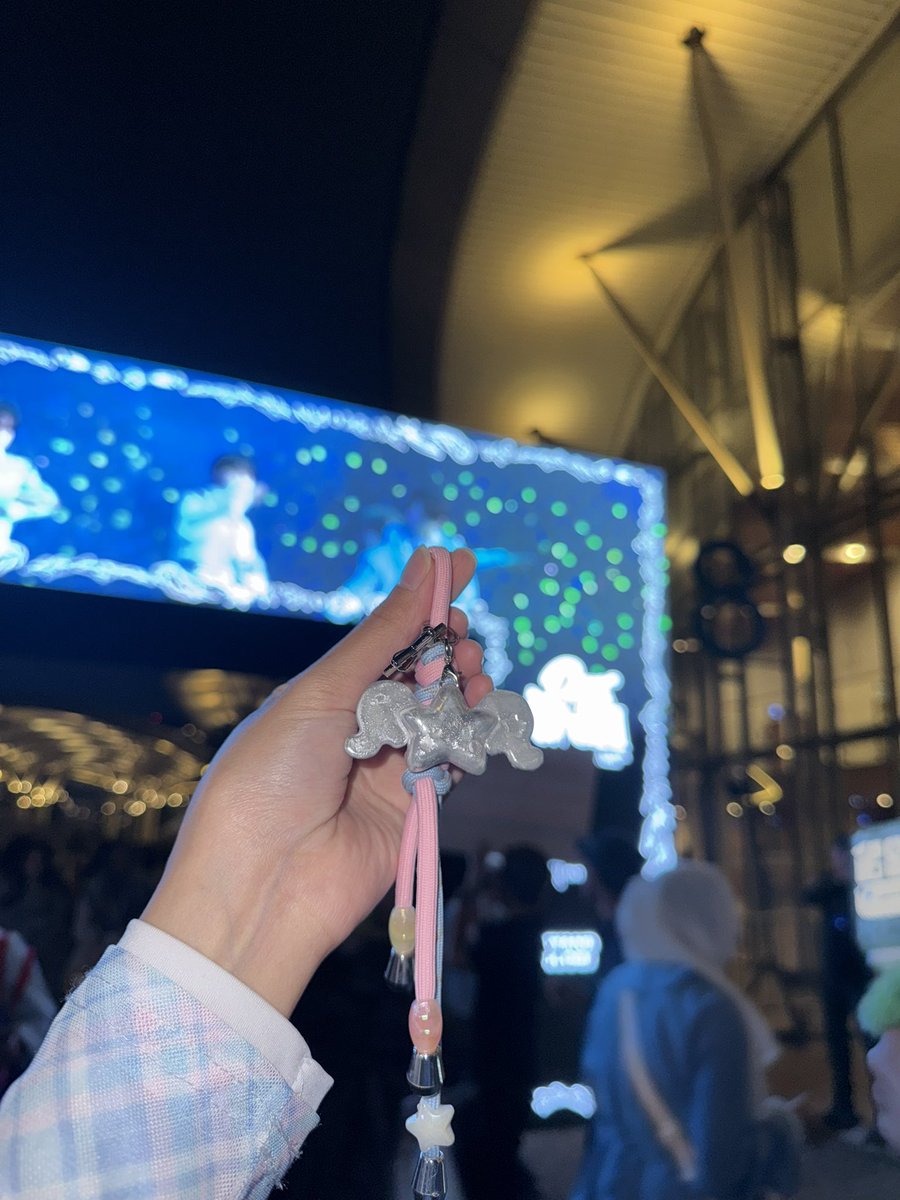 𝐬𝐮𝐧 🎀 tweet media