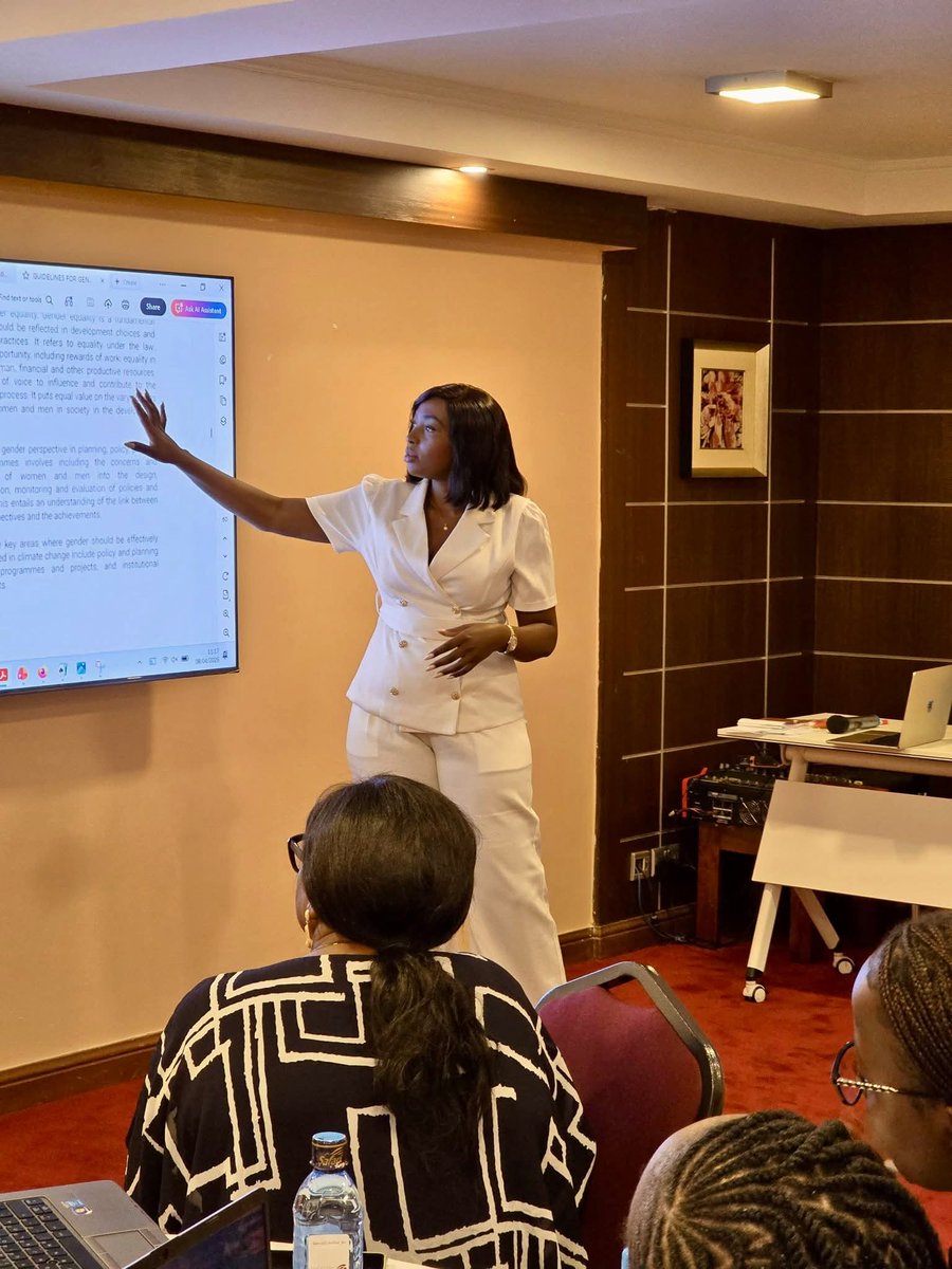 johnlin31968958's tweet image. On 7 April, I joined the  @gender_ke and stakeholders for the Gender, Climate and #DRR Working Group quarterly meeting. We advanced gender responsive climate action, reflected on COP30 outcomes, and strengthened coordination through a refined national workplan and roadmap.