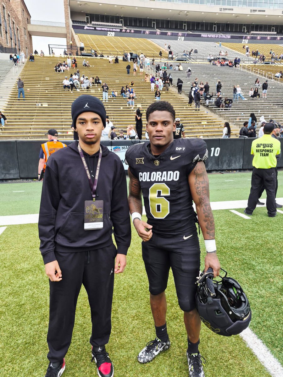NXTG323's tweet photo. Yeahhhhhhhh my nephew said he roccin out wit Prime! #Skobuffs 🦬🦬🫱🏾‍🫲🏿🤣 https://t.co/QeIx1C5S7c