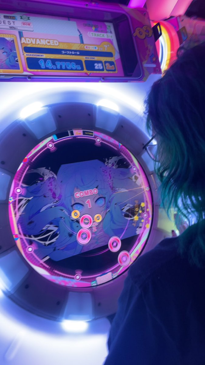 francesca 🧸 tweet media