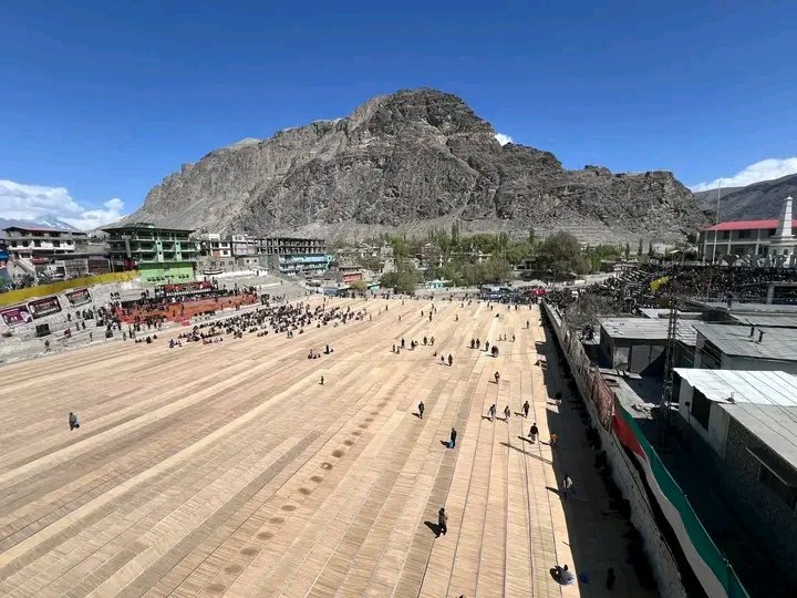 sameersadiq76's tweet photo. شہید راہ حق رہبر معظم سید علی خامنہ ای کی چہلم کے سلسلے میں میونسپل سٹیڈیم سکردو جلسہ گاہ میں تیاری عروج پر
#امن_کا_سفیر_پاکستان #بلتستان #سکردو
#Iran #IranWar‌ @Ibrahim_alFiqar @IR_News2 @IranArmystan_ https://t.co/2wwmHqFADg