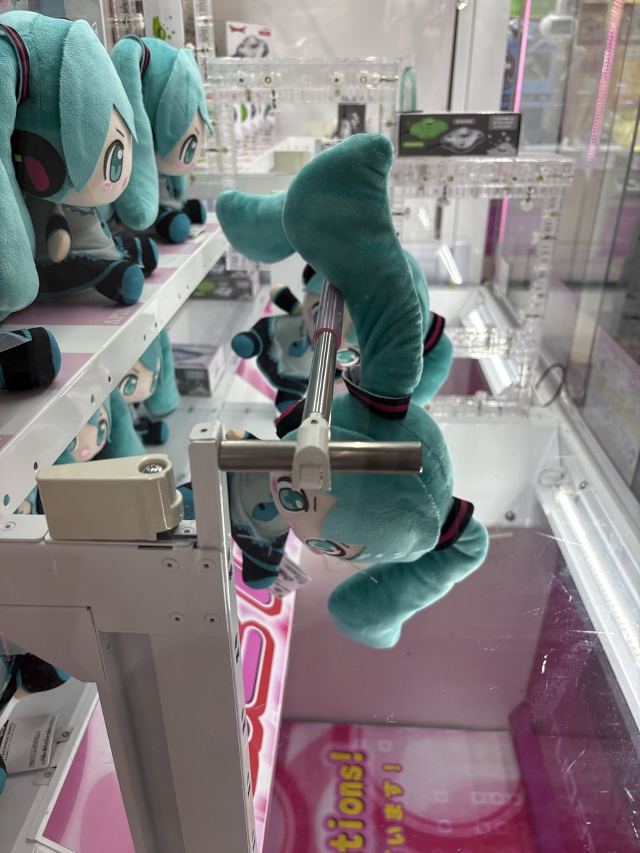 くろごん tweet media