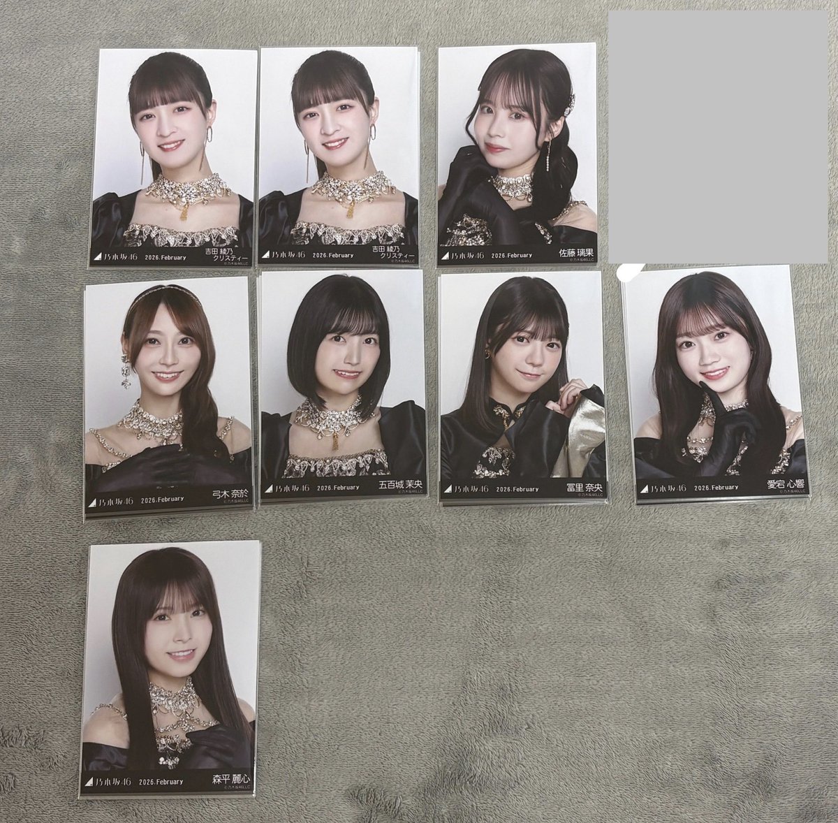 トシ tweet media