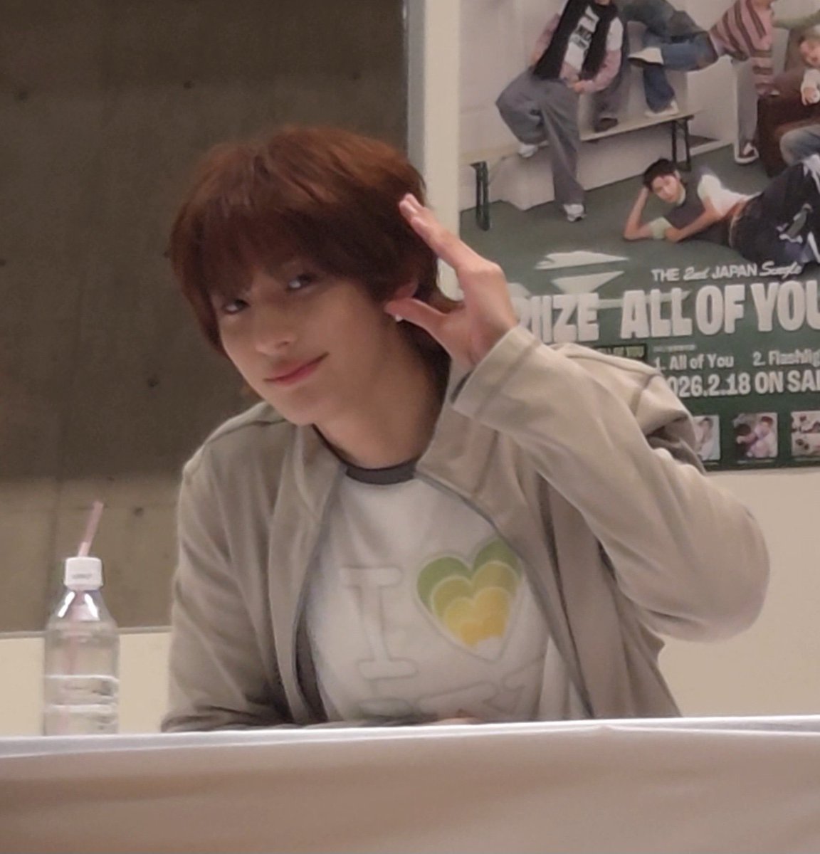 앤톤 입꼬리 tweet media