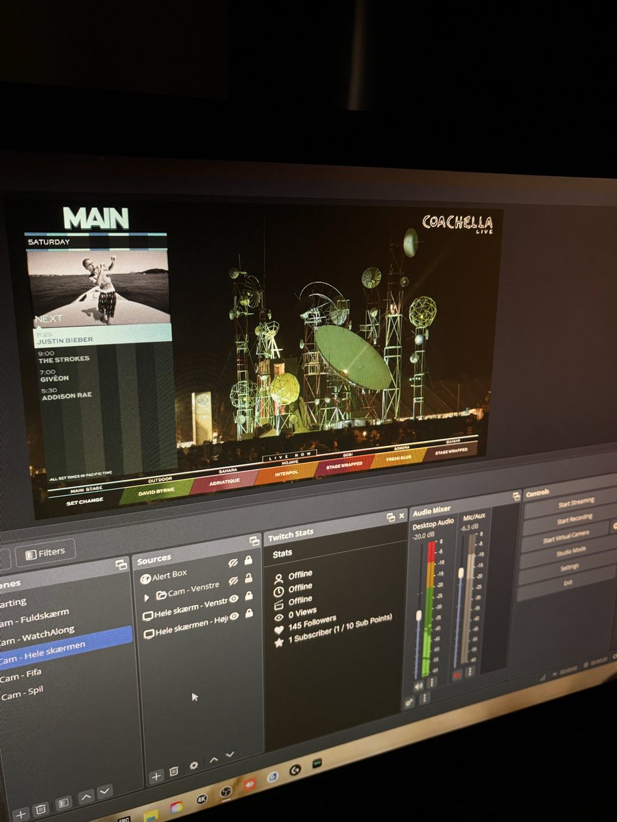 Emi | BIEBERCHELLA tweet media