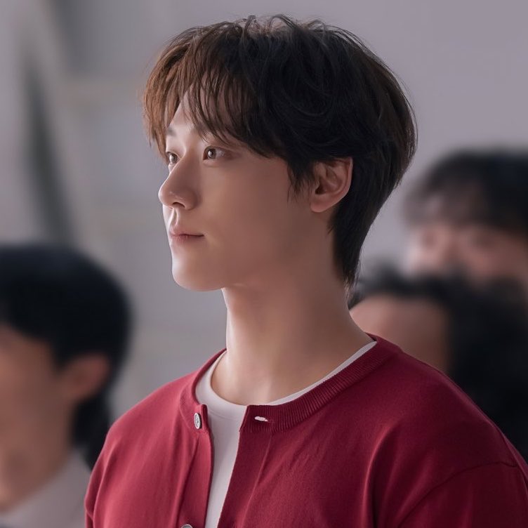 에브리금⋆⁺ tweet media