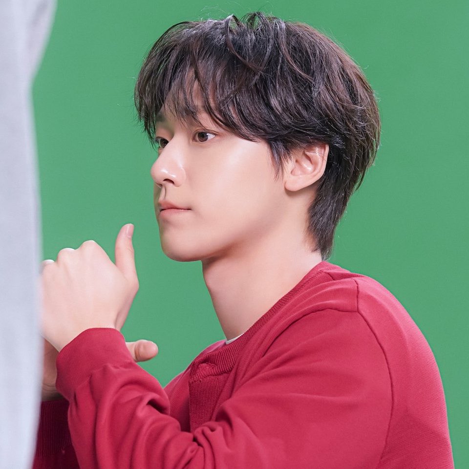 에브리금⋆⁺ tweet media