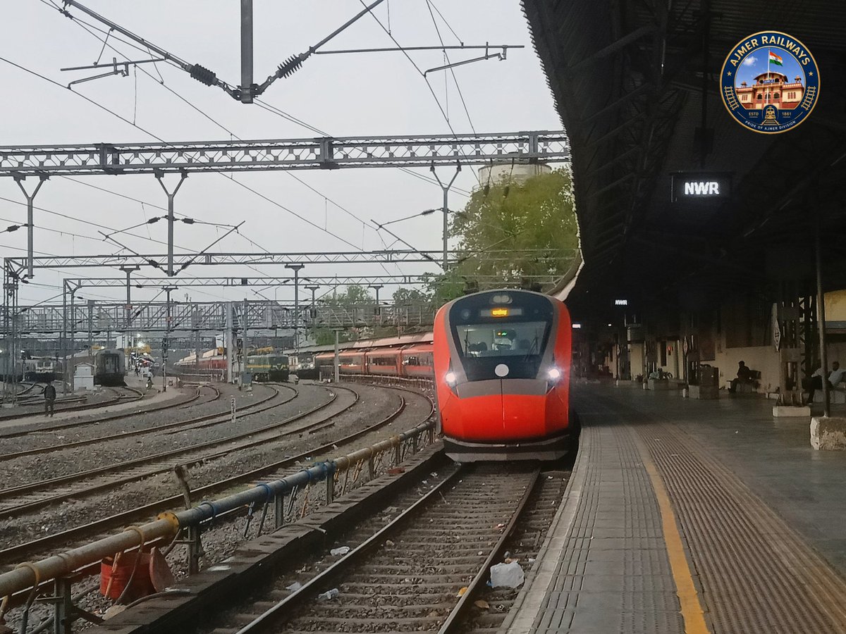 Ajmer_Railways's tweet image. 20977 Ajmer–Chandigarh Vande Bharat Express completes 3 glorious years! 🧡

12 April 2023 → 12 April 2026

Pride of NWR Ajmer Division 💙#VandeBharat #AjmerDivision  #3Years #IndianRailways @DrmAjmer @RailMinIndia @RailwayNorthern
