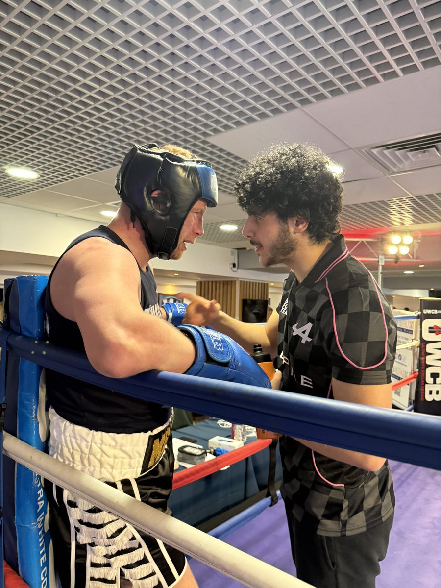 Billy Moore tweet media