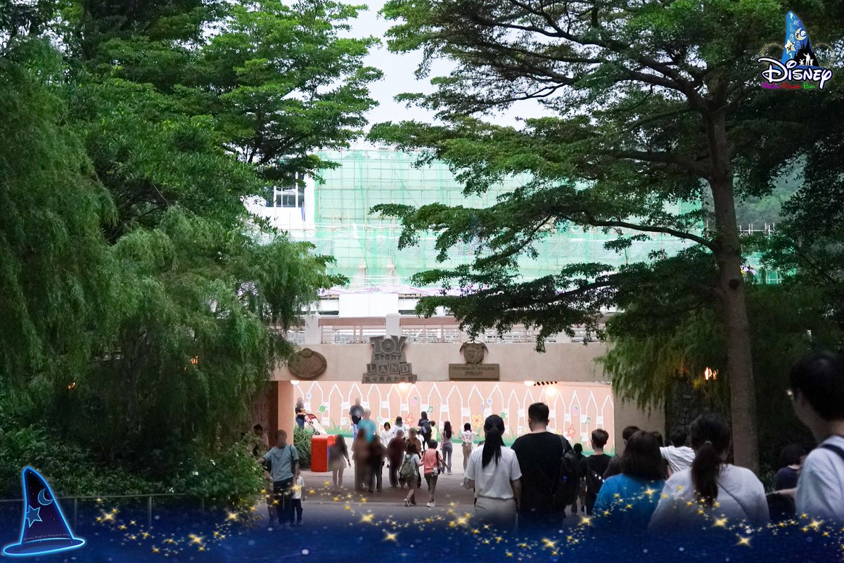 Disney Magical Kingdom Blog tweet media