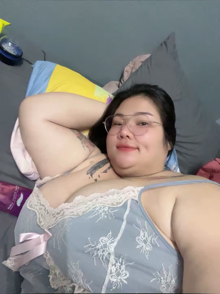 หมูน้อยฉึกๆกับมาแล้วว tweet media