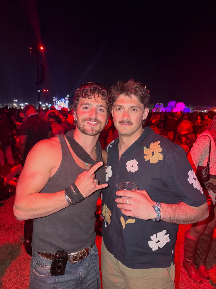 Benny's tea(☕️+🥛)🍵🧋 tweet media