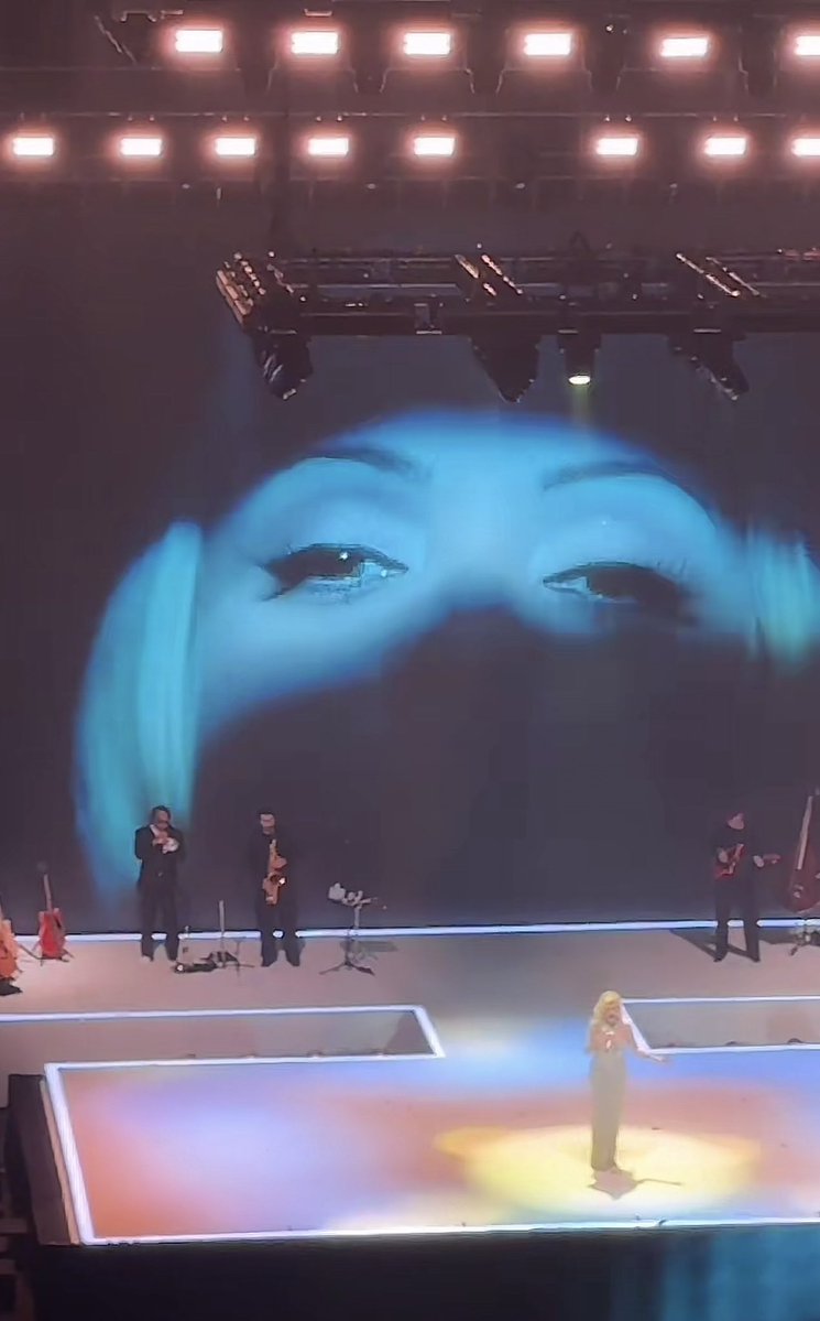 ⋆｡Amandita｡⋆ tweet media