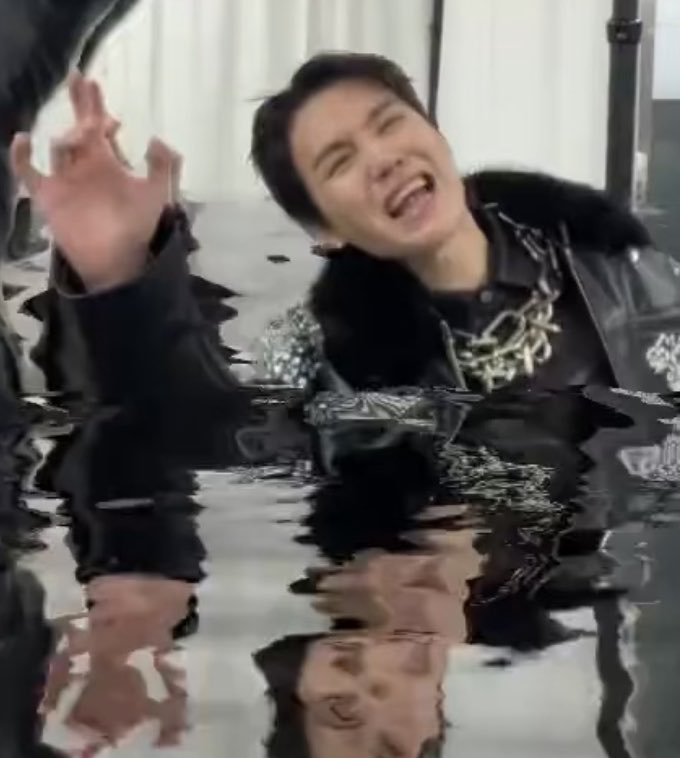 mely⁷ | ⊙⊝⊜ tweet media