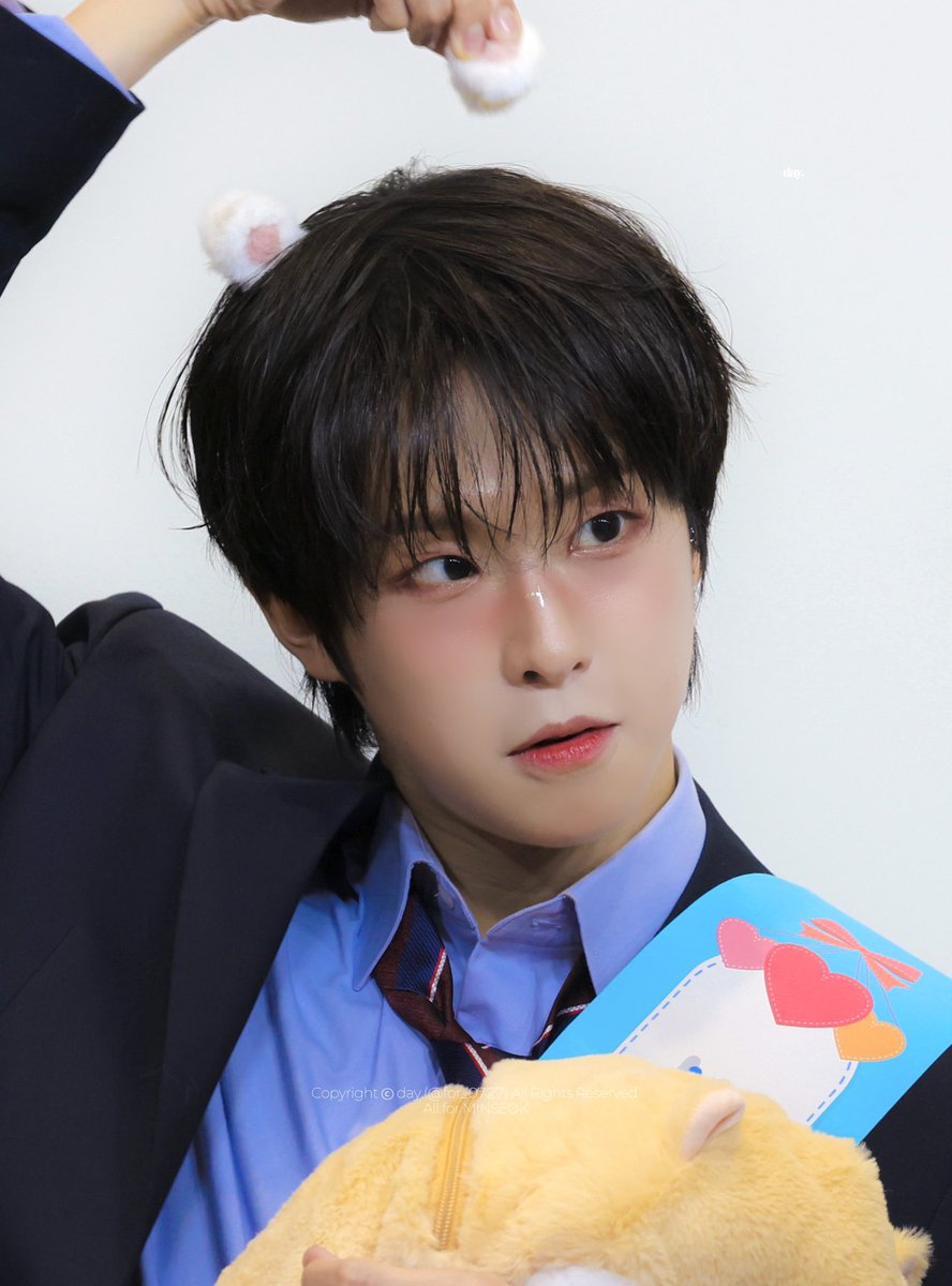 𝐝𝐚𝐲 tweet media