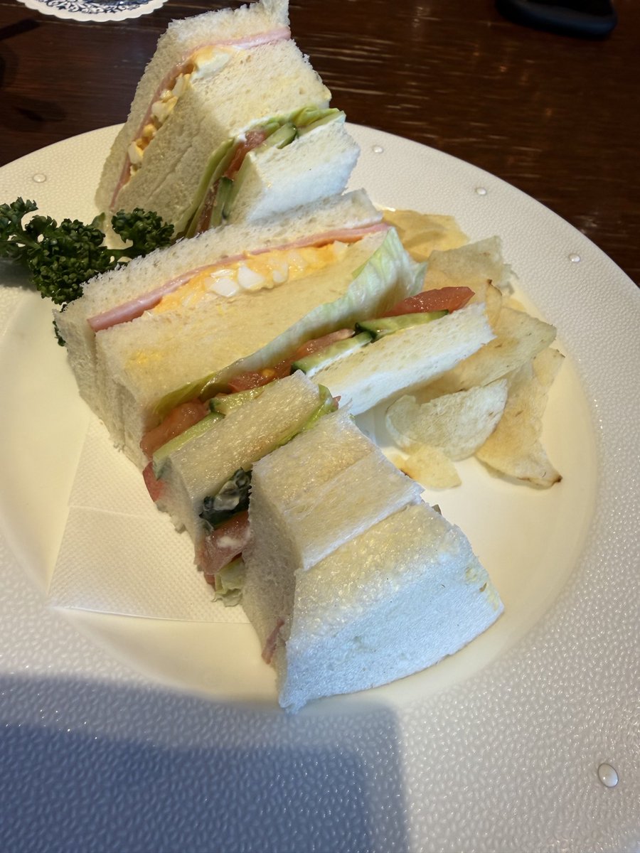 モリボーン 2フー tweet media