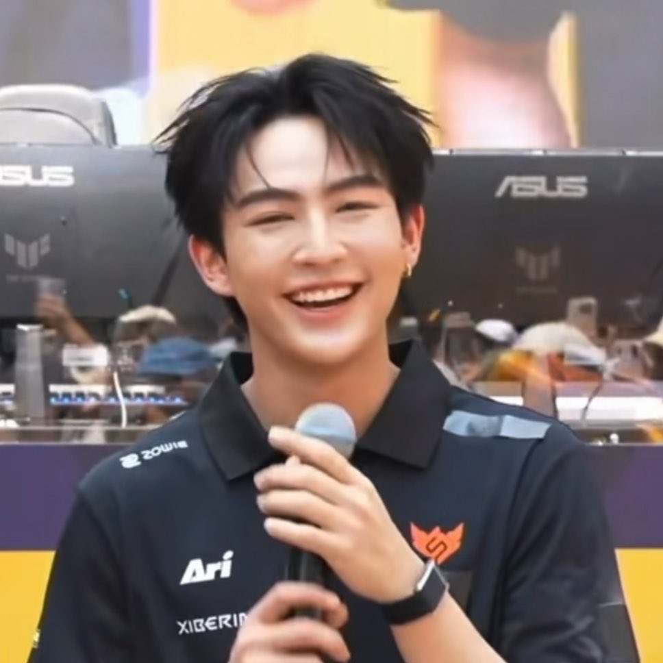 gogi 🍅🥚 tweet media