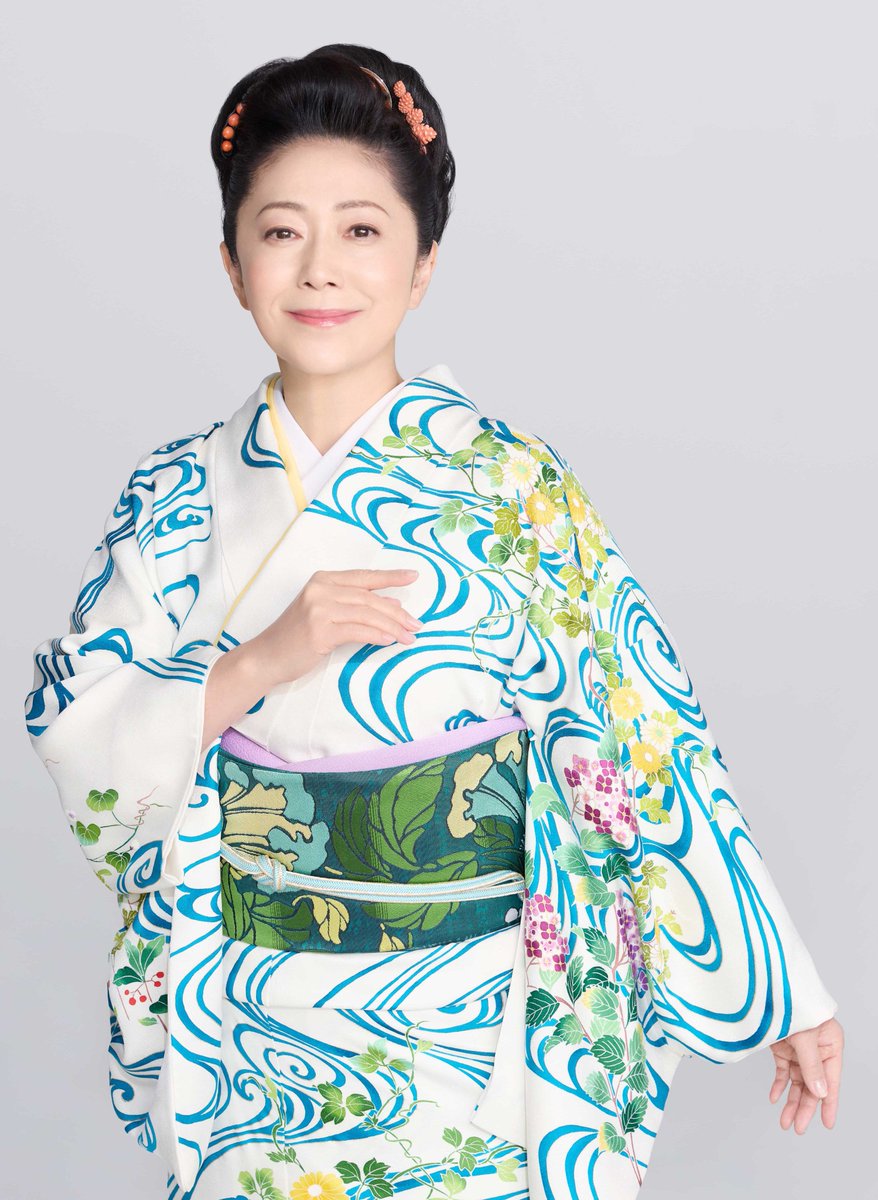 t_pia_nagoya's tweet photo. ◤石川さゆりコンサート　～極上のアンサンブル～◢

🗓️7/5(日) ①13:00開演／②17:00 開演
📍#羽生市産業文化ホール 大ホール (埼玉県)

「#津軽海峡・冬景色」「#天城越え」「#能登半島」など、名曲の数々を携え４人の演奏家と共に贈る圧巻のステージ‼️

#石川さゆり

🔽チケット好評発売中‼️
https://t.co/SHyaP5XBxX