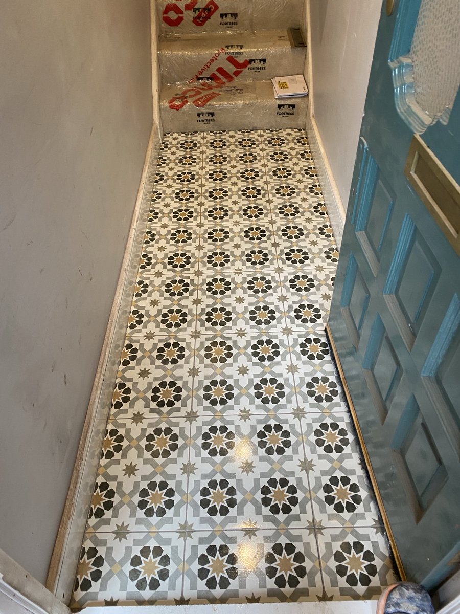 JBTiling's tweet photo. Decorative tiles laid in a hallway in Kingston upon Thames https://t.co/pSn90JBabQ