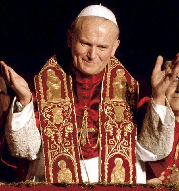 CatholicQuote12's tweet image. “Jesus Christ is the center of the universe and of history.”

Pope John Paul ll