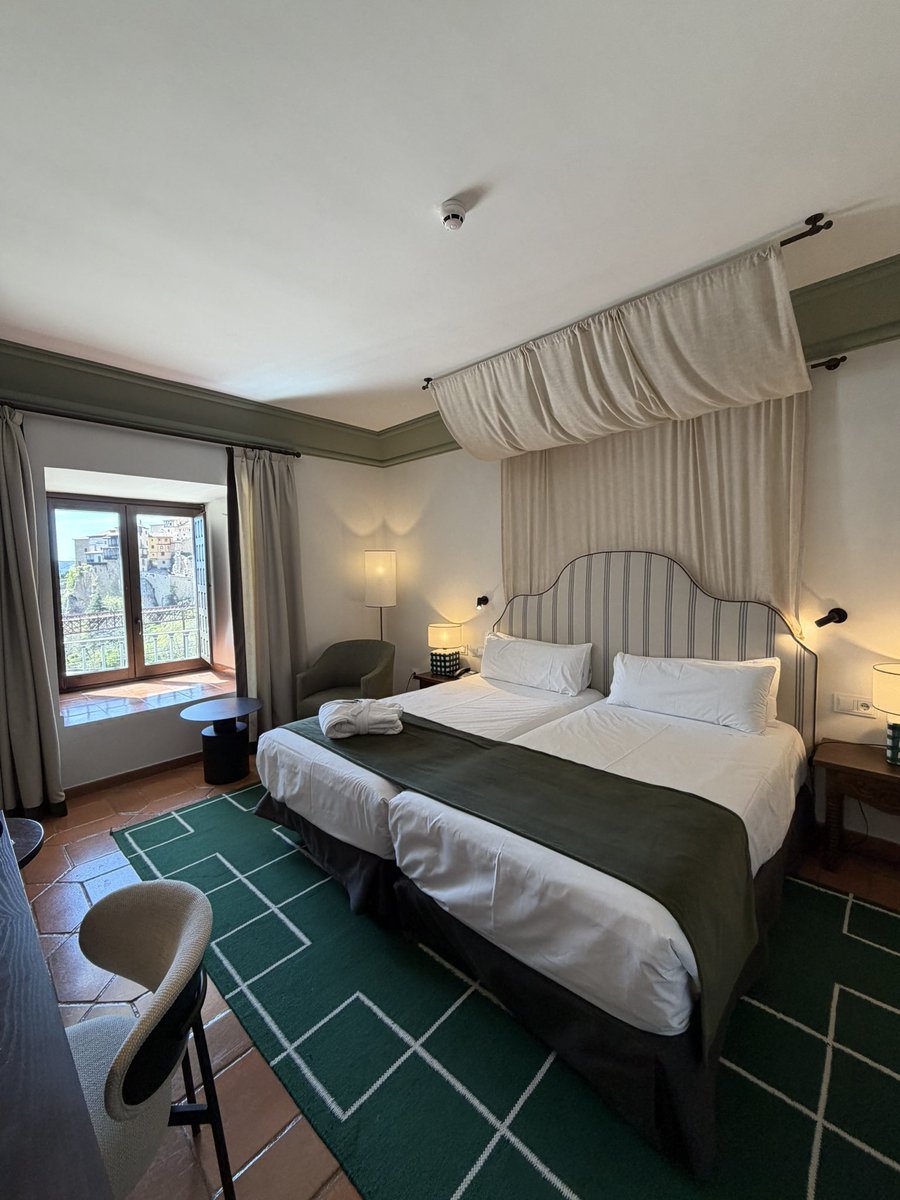 Ryoko Aoki 青木涼子（能声楽家） tweet media