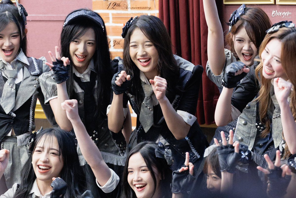 bluegem2607's tweet image. Passion 200% Poster Reveal 🔥

20260411

#Passion200PercentJKT48 
#고넬리아 #ONIEL #JKT48