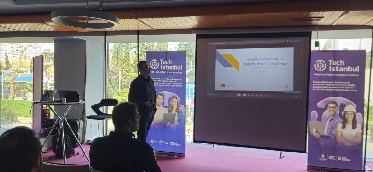 Kotlin İstanbul tweet media