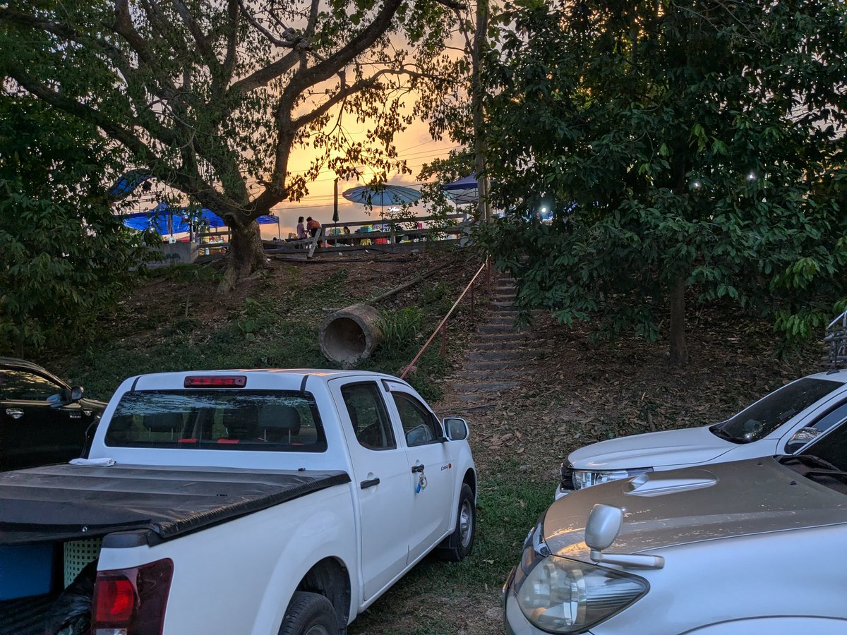 craigdude2001's tweet photo. Wife's home town for Songkran, family are selling mangoes at the Sunday market by the river.  Maybe I'll find a school near here again one day. I would like to live in the house I helped build and actually finish doing it up. 😂 https://t.co/eN7ysFgOh0