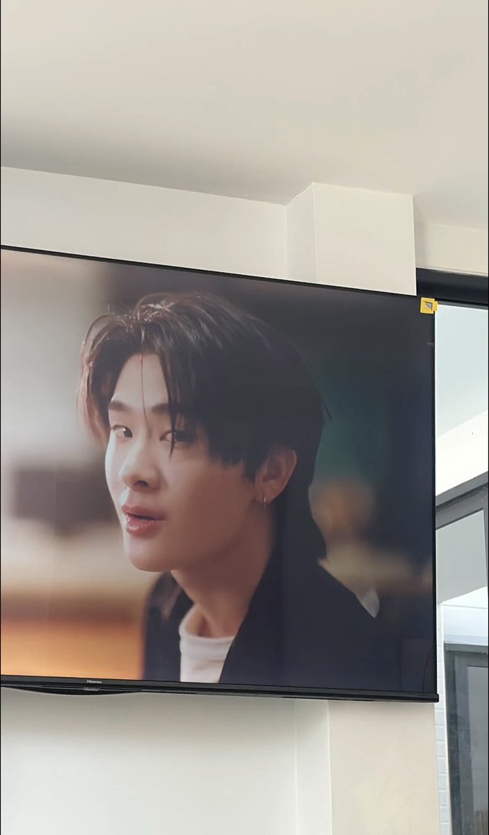 have a heart day ♡ tweet media