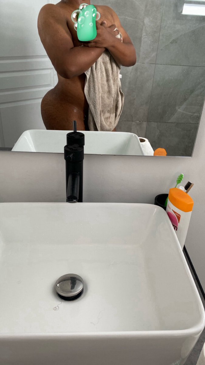 Iamhorny tweet media