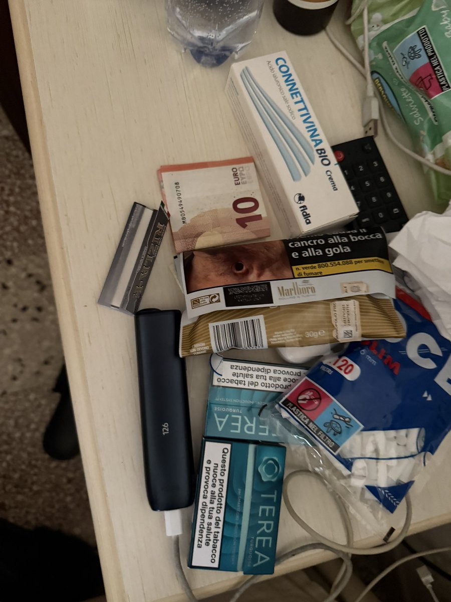 angie 𝜗𝜚˚⋆ tweet media