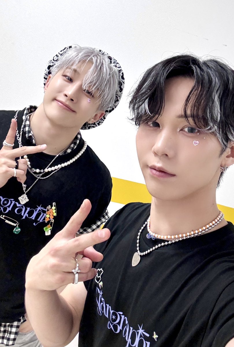 RKliebe0225's tweet image. Rappers who can hit high notes 🎶😎 

#JINJIN_ROCKY #JINJIN #ROCKY 

 x.com/cropfiles/stat…