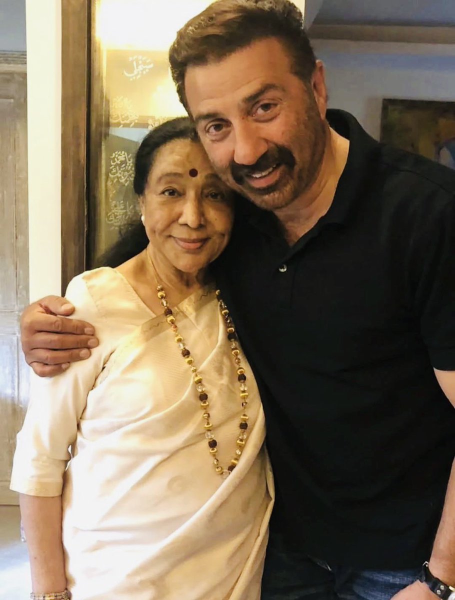 Asha ji aur unki aawaz hamesha hamare saath rahengi 
Om Shanti 🙏🙏