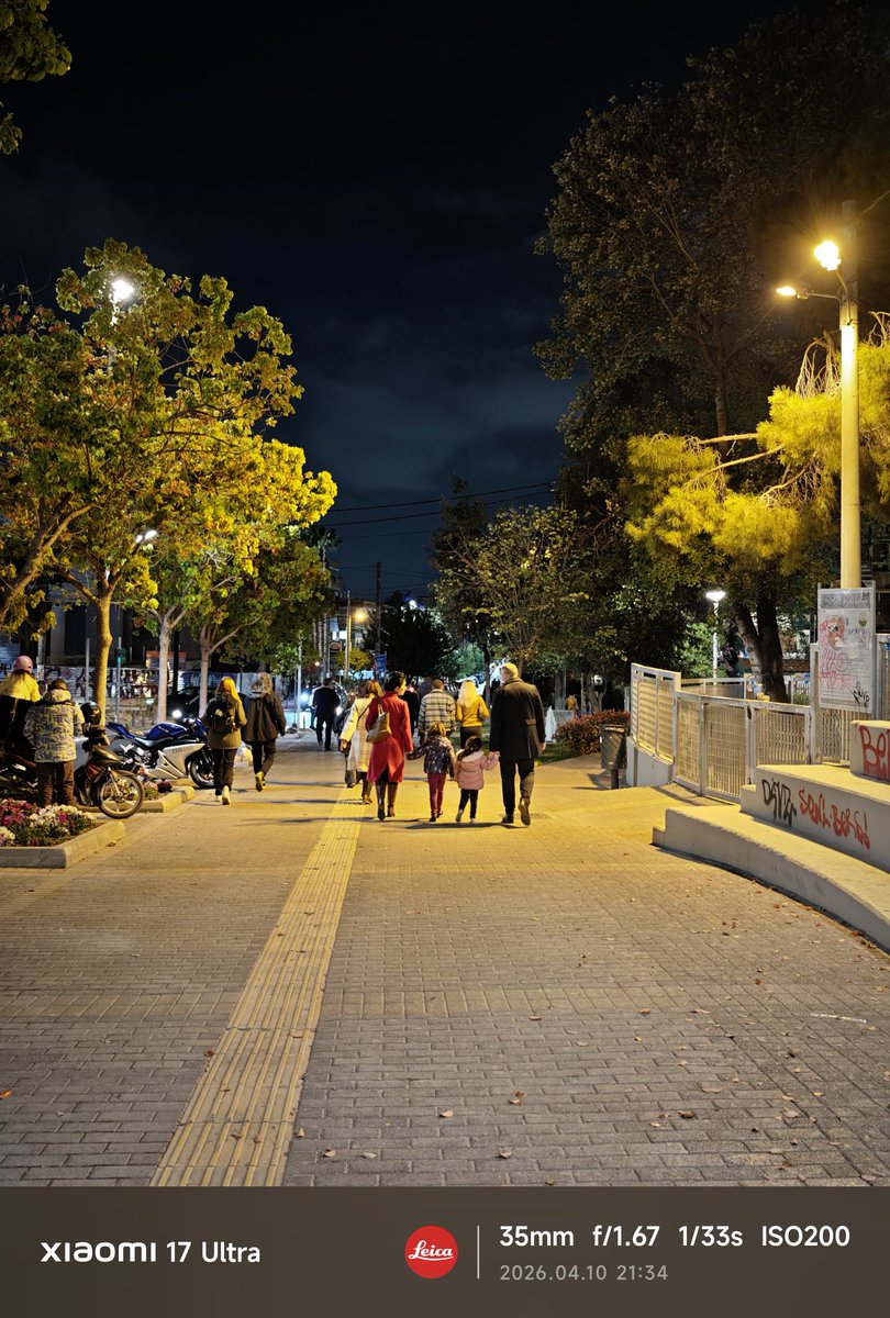 HoBByMoBIGR tweet media